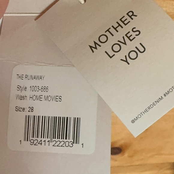 Mother Denim High Waisted Runaway - Home Movies Wash - Picture 8 of 8